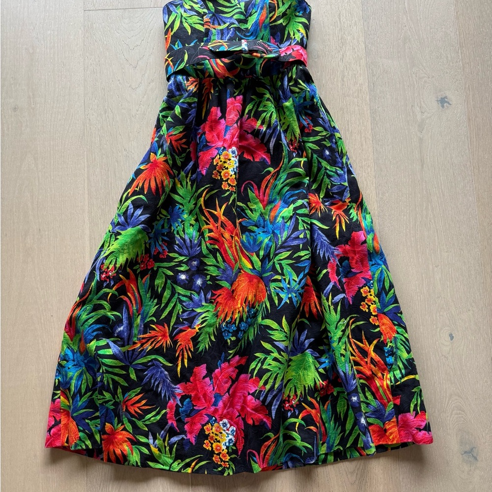 A.J. Bari Strapless Dress with Multicolor Tropical Print
